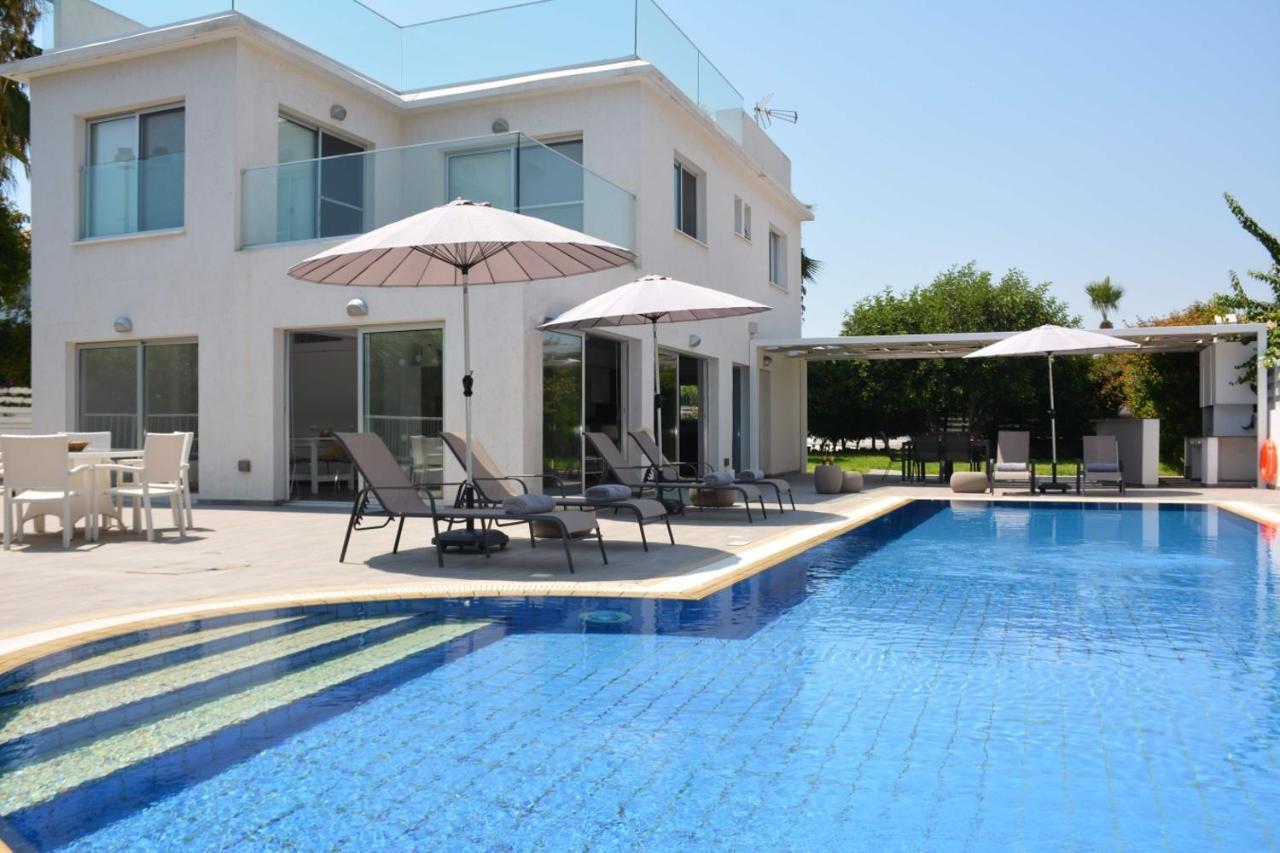 Olympic Gardens Villa โปรทาราส ภายนอก รูปภาพ